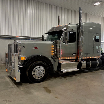Peterbilt 589 Front Fender Set - 7.5" Sidewall - Bad Ass Custom Truck Parts